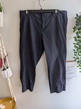 NWOT Kirkland Signature Black Women's Travel Pants